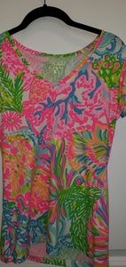 Lilly pulitzer tshirt Women's x-small GUC